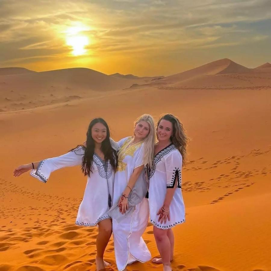 Family Luxury Glamping Hotel Merzouga Exterior foto