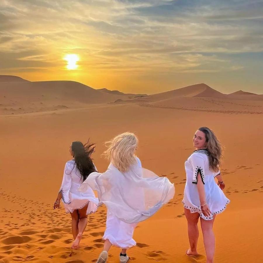 Family Luxury Glamping Hotel Merzouga Exterior foto