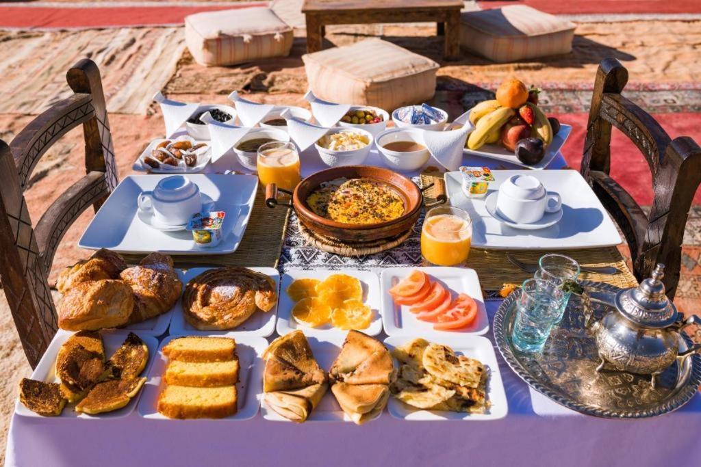 Family Luxury Glamping Hotel Merzouga Exterior foto